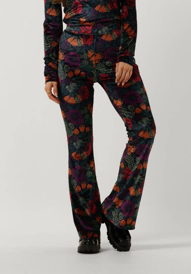Colourful Rebel gebloemde high waist flared broek Jolie Big Flower Velvet Flare Pants multicolor