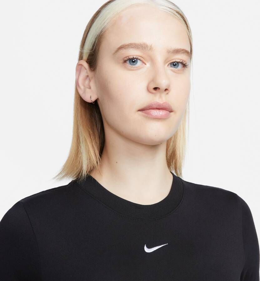 Nike Sportswear Essential Slim Crop Tee T-shirts Kleding Black maat: XS beschikbare maaten:XS M L XL