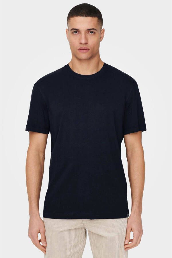 ONLY & SONS regular fit T-shirt ONSMAX van biologisch katoen donkerblauw