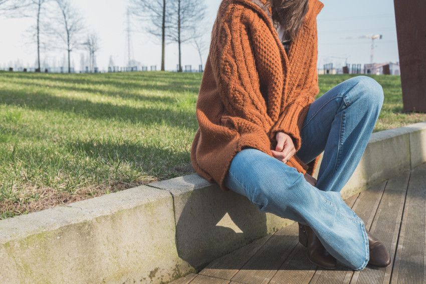 Hoe draag je flared jeans om de mooiste outfits te maken?