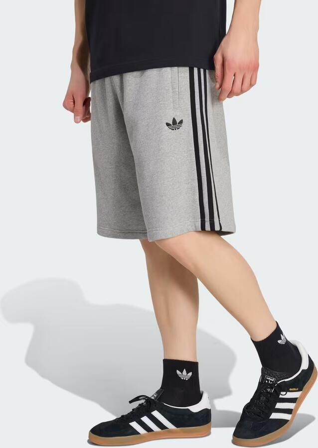 Adidas Originals regular fit sweatshorts met gestikt logo