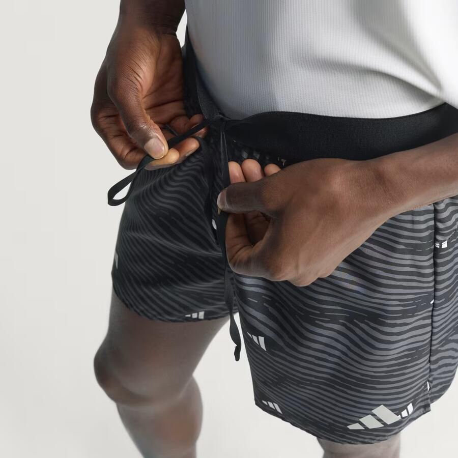 Adidas Adi365 Running Essentials Brand Love Shorts - Foto 2