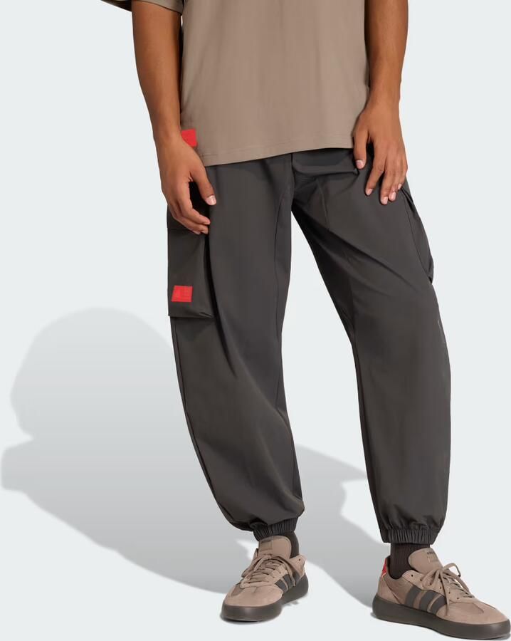 Adidas AUDI REVOLUT F1 TEAM ELEVATED WOVEN BROEK