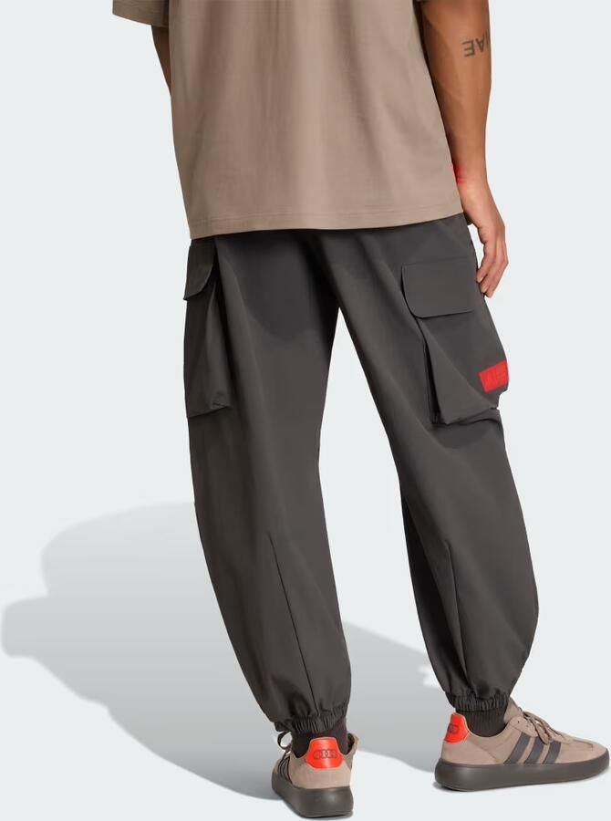 Adidas AUDI REVOLUT F1 TEAM ELEVATED WOVEN BROEK - Foto 3