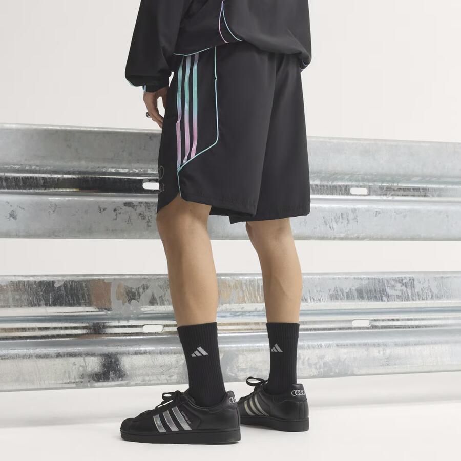 Adidas AUDI REVOLUT F1 TEAM TEAMGEIST SHORT - Foto 2