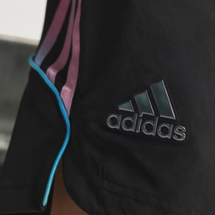 Adidas AUDI REVOLUT F1 TEAM TEAMGEIST SHORT - Foto 4