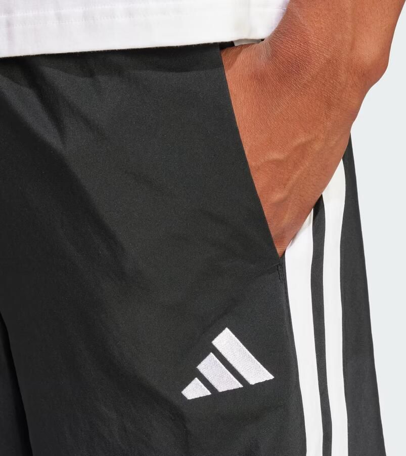 Adidas Sportswear Regular fit sweatshorts met logostitching model 'Chelsea'