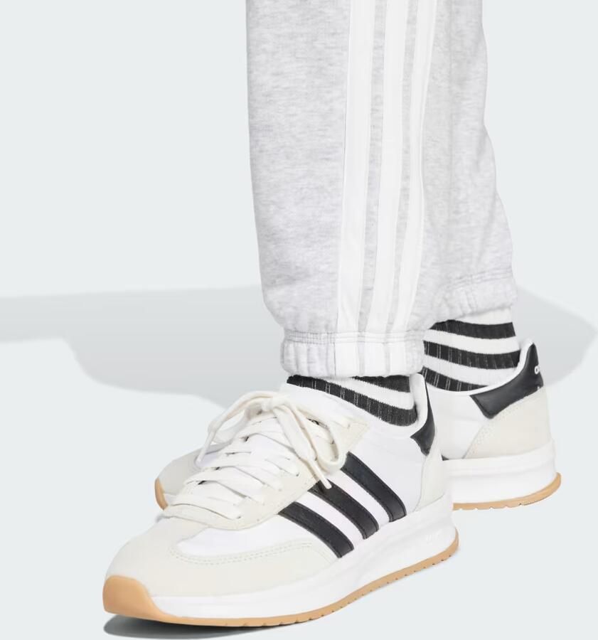 Adidas Essentials 3-Stripes French Terry Cuffed Broek - Foto 3