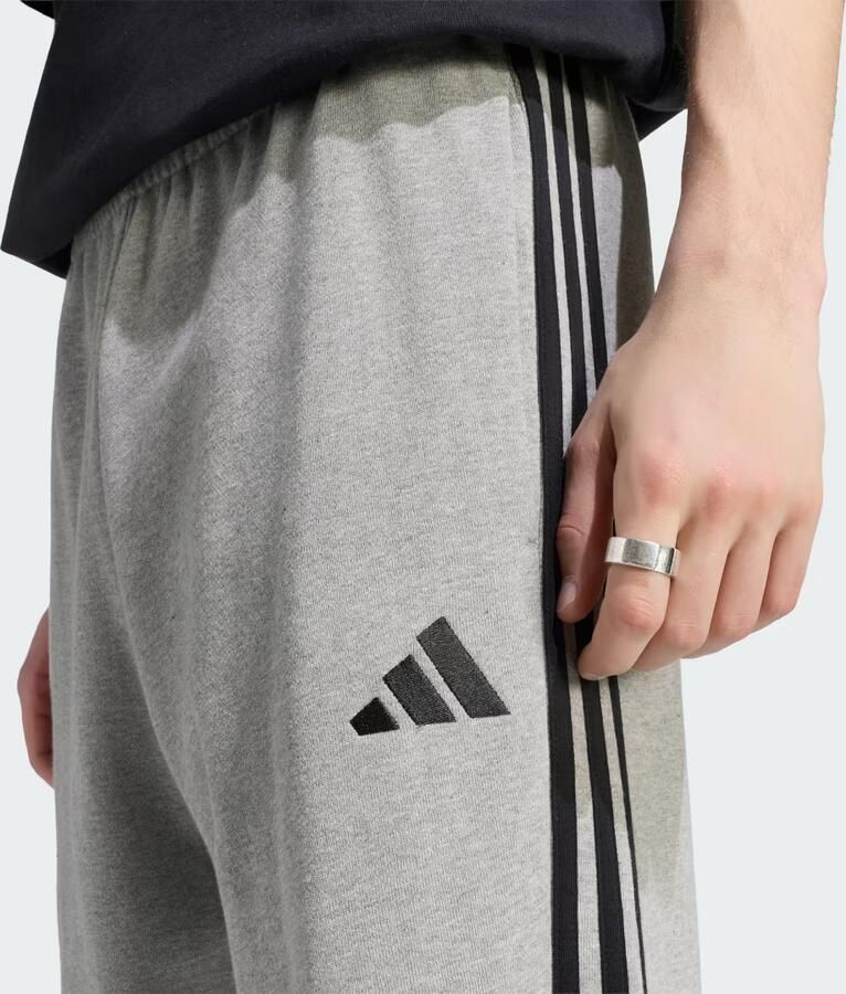 Adidas Essentials 3-Stripes French Terry Tapered Cuffed Broek - Foto 3