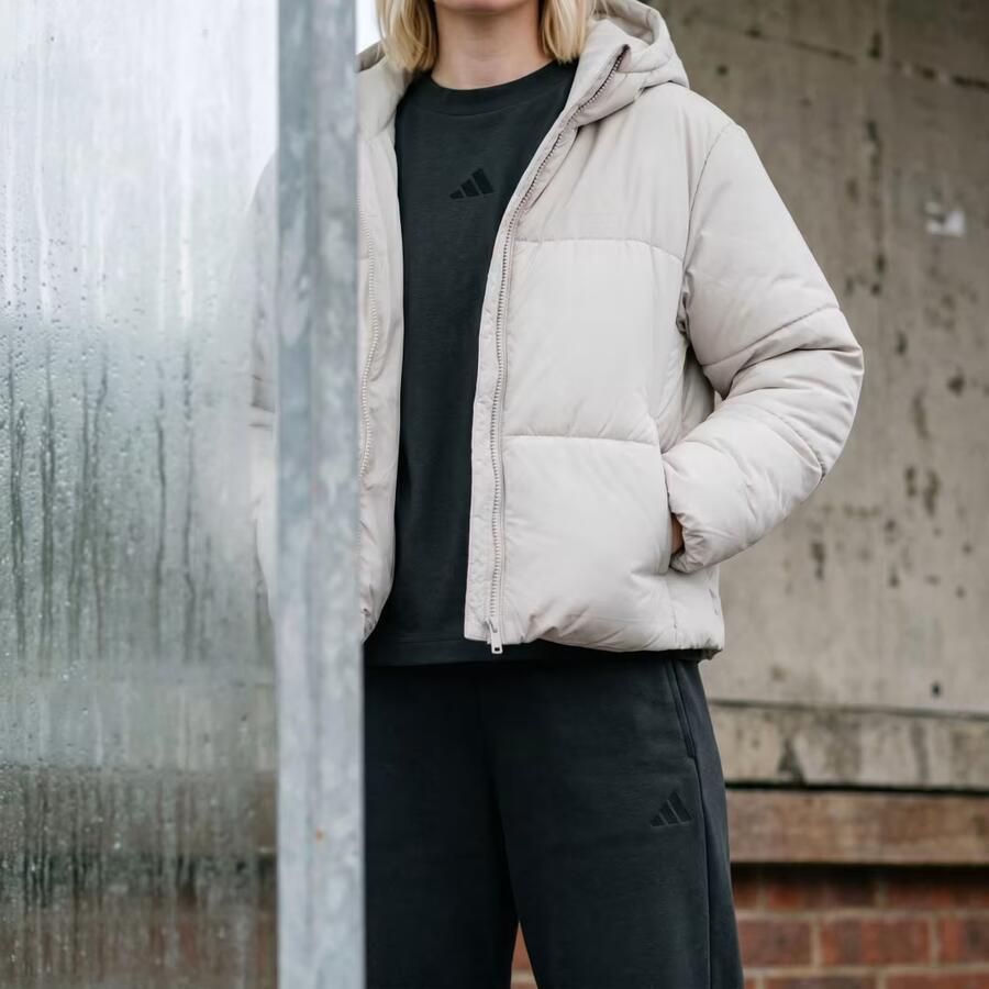 Adidas ESSENTIALS PUFFERJACK MET HIGHLOFT-ISOLATIE - Foto 2
