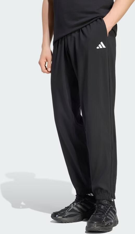 Adidas Essentials Small Logo Stanford Lichte Woven Tapered Cuffed Broek