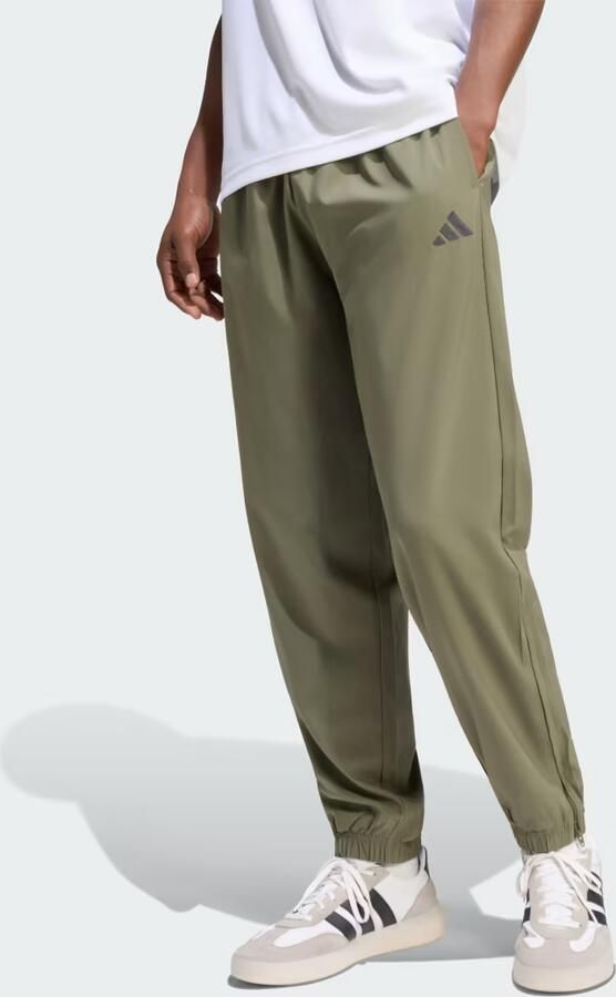 Adidas Essentials Small Logo Stanford Lichte Woven Tapered Cuffed Broek