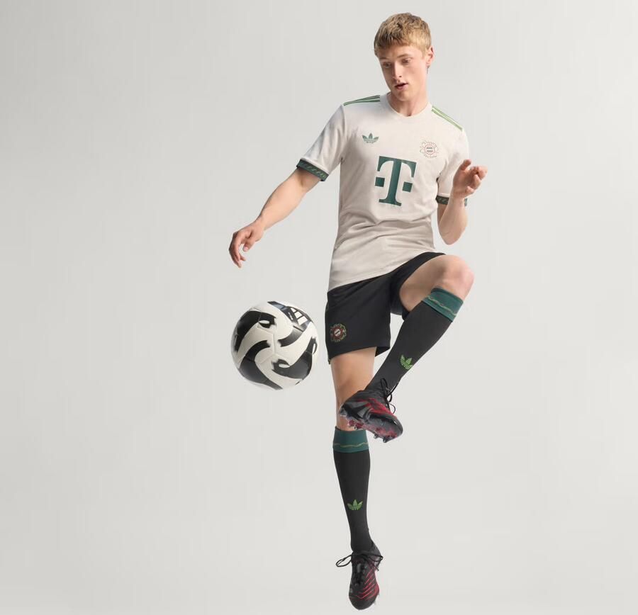 Adidas FC Bayern München 25 26 Wiesn Short - Foto 6