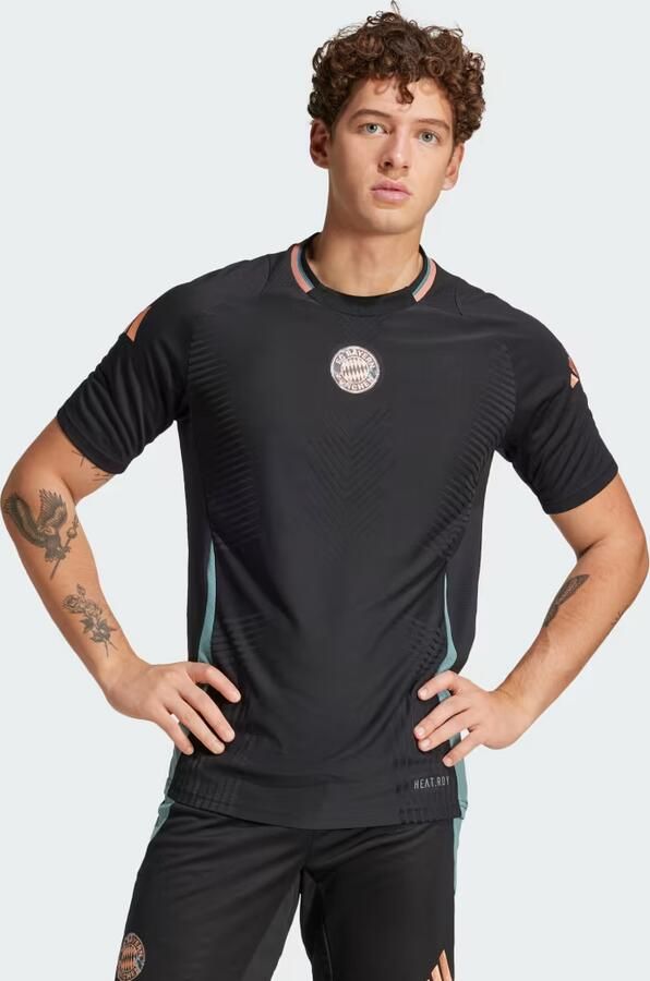 Adidas FC Bayern München Tiro 24 Pro Training Voetbalshirt