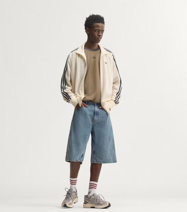 Adidas FIREBIRD ADICOLOR MID-RISE STRAIGHT LEG DENIM JORT - Foto 5