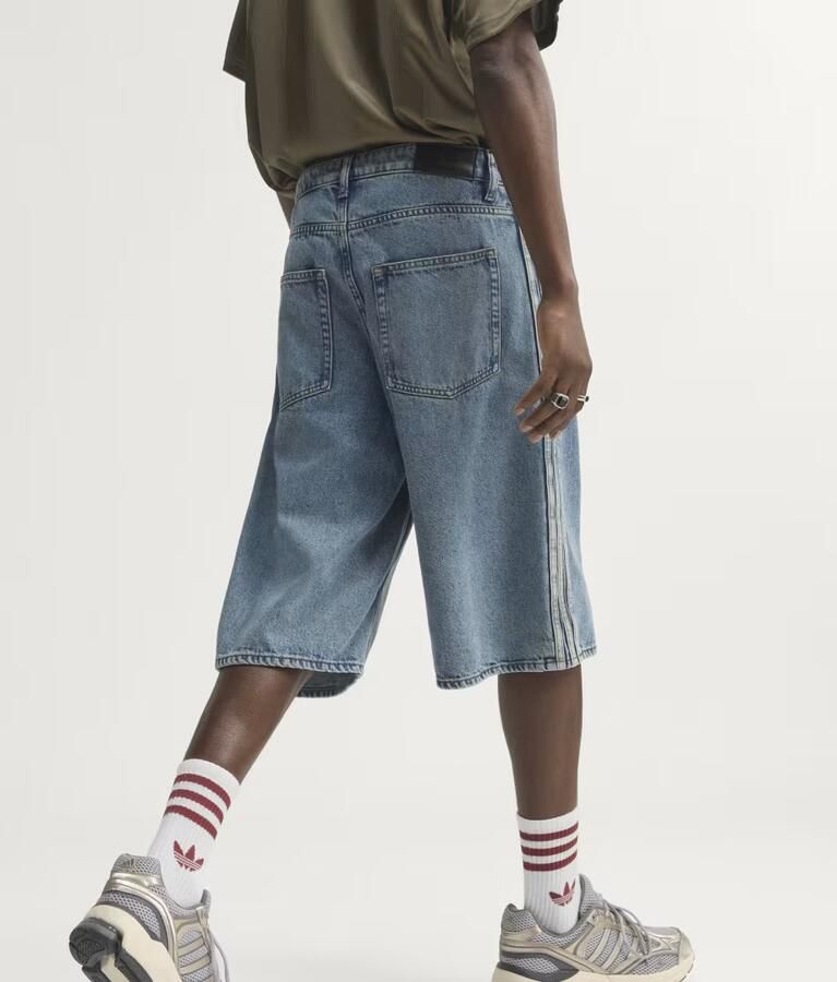Adidas FIREBIRD ADICOLOR MID-RISE STRAIGHT LEG DENIM JORT - Foto 6