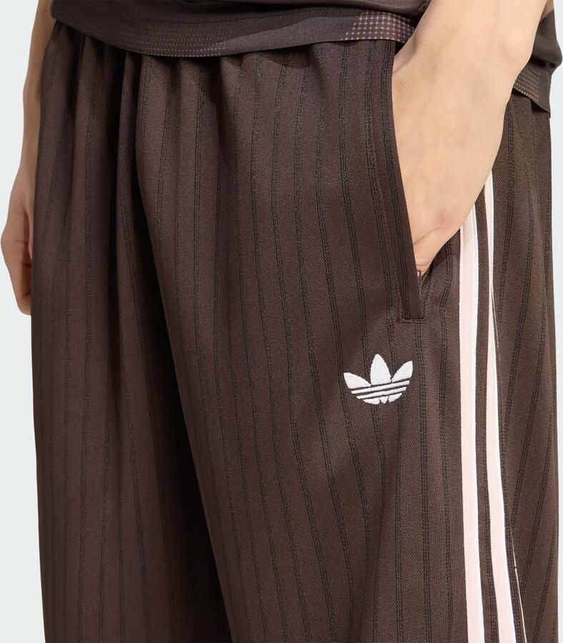 Adidas FIREBIRD ENGINEERED STRIPES SHORT - Foto 2