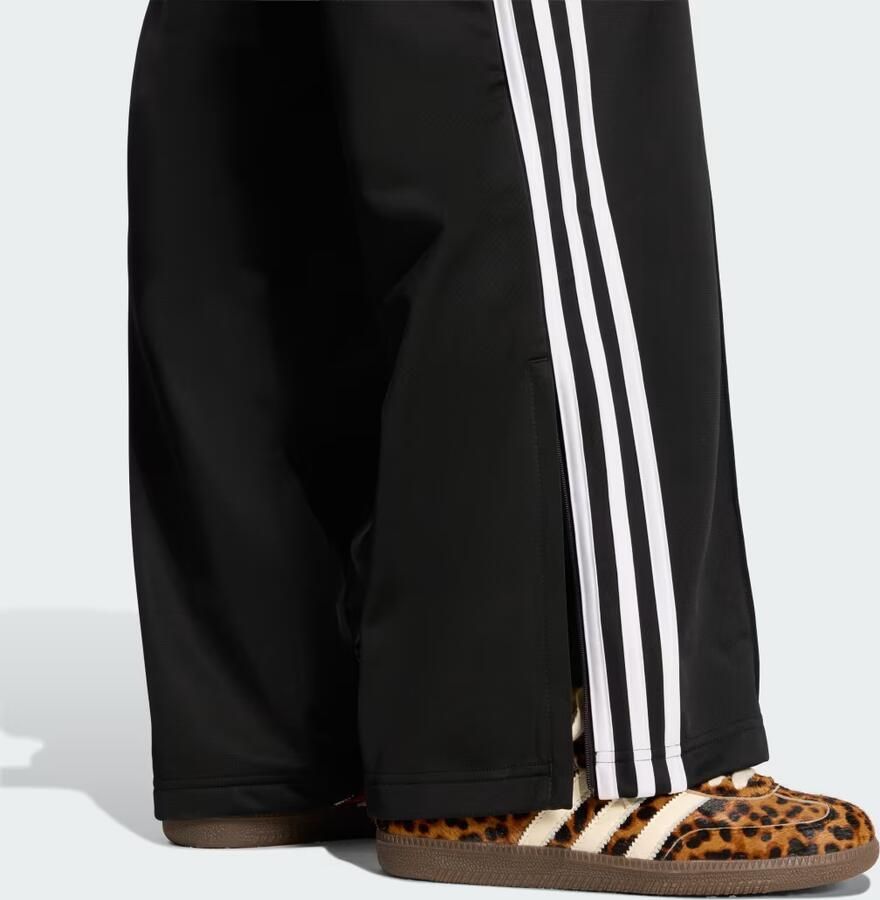 Adidas Originals Loose fit sweatbroek met contraststrepen - Foto 3