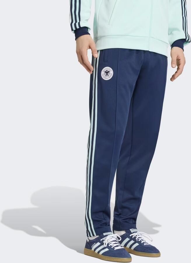 Adidas Originals regular fit sweatpants met club logo-applicatie model 'BLNACO'