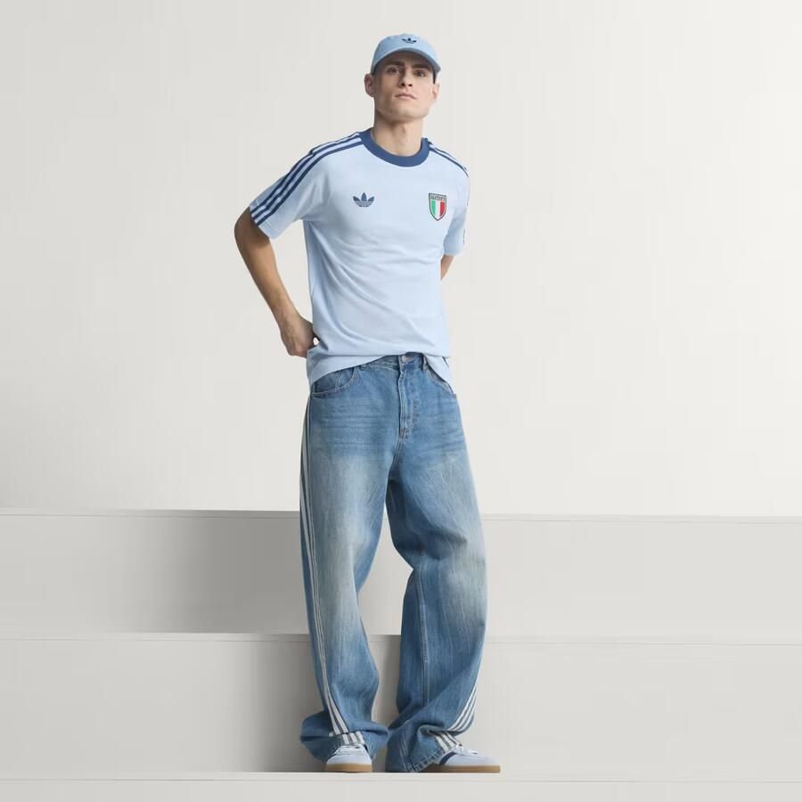 Adidas Originals slim fit T-shirt Italië van katoenmix