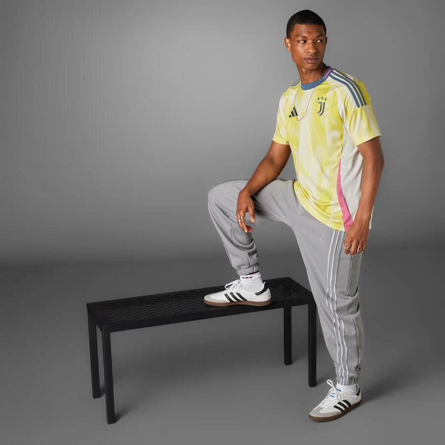 Adidas T-shirt Korte Mouw T-shirt Juventus 24 25 Away 100% polyester (recycled) - Foto 4