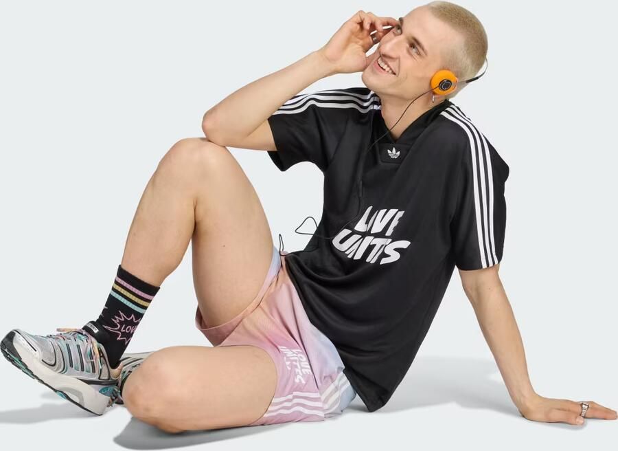 Adidas LOVE UNITES AOP SHORT (WATERPROOF) - Foto 3