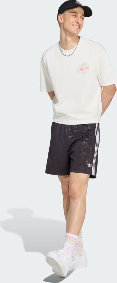 Adidas LOVE UNITES GFX T-SHIRT - Foto 5
