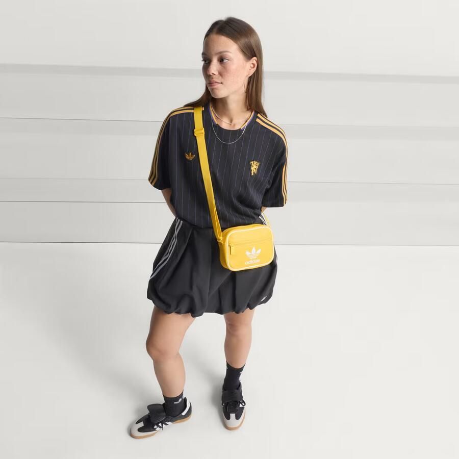 Adidas chester United Terrace Icons T-shirt - Foto 2