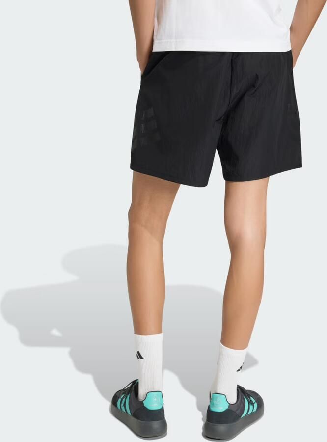 Adidas MERCEDES AMG PETRONAS FORMULA 1 TEAM NIGHT WOVEN SHORT - Foto 4