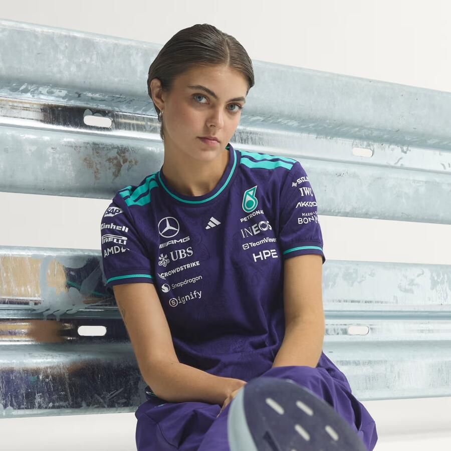 Adidas MERCEDES AMG PETRONAS FORMULA 1 TEAM VANDA BLOOM AUTHENTIEK COUREURSSHIRT
