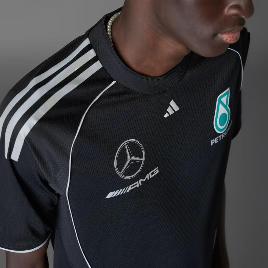 Adidas MERCEDES AMG PETRONAS FORMULA ONE TEAM MECHANICS SHIRT - Foto 3