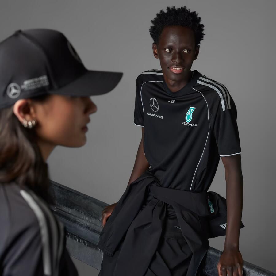 Adidas MERCEDES AMG PETRONAS FORMULA ONE TEAM MECHANICS SHIRT - Foto 4
