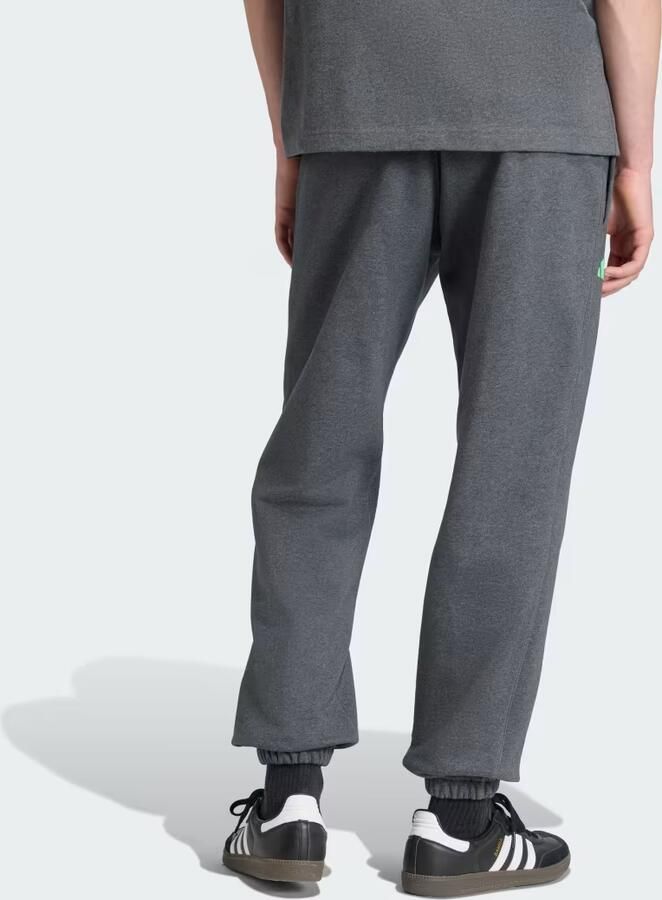 Adidas MERCEDES AMG PETRONAS FORMULA ONE TEAM PREMIUM JOGGINGBROEK - Foto 3
