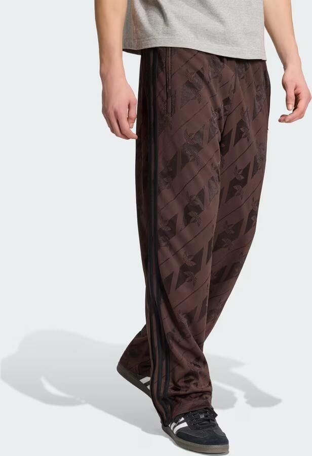 Adidas Originals relaxed fit joggingbroek met all-over logoprint