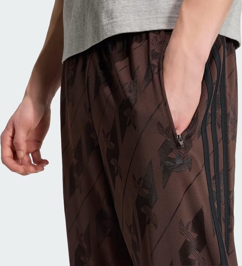 Adidas Originals relaxed fit joggingbroek met all-over logoprint - Foto 3