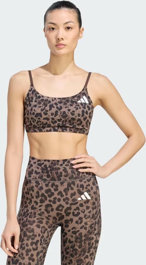 Adidas Optime Essentials 3-Stripes Leopard sportbeha met lichte ondersteuning