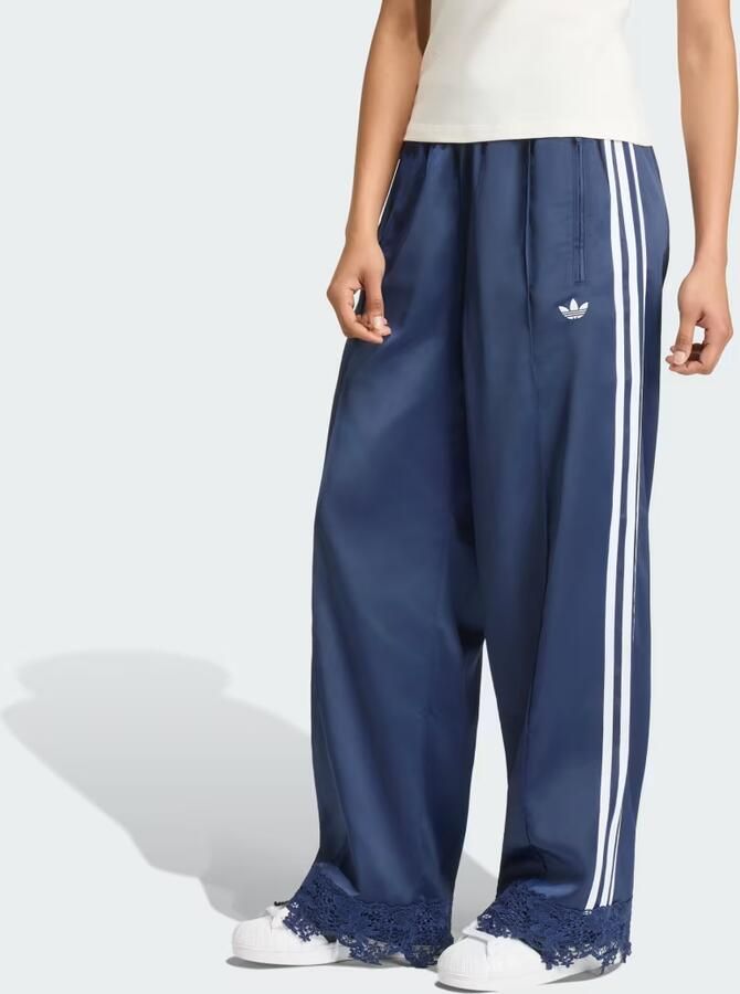 Adidas ORIGINALS LOOSE-FIT SATIN LACE FIREBIRD TRAININGSBROEK