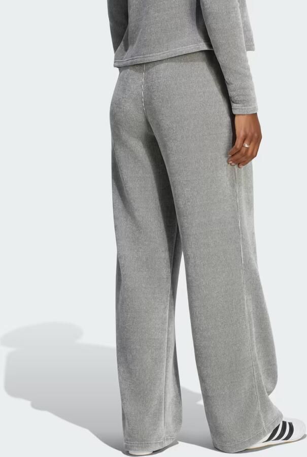Adidas Prem Ess Chenille FL WL Broek - Foto 4