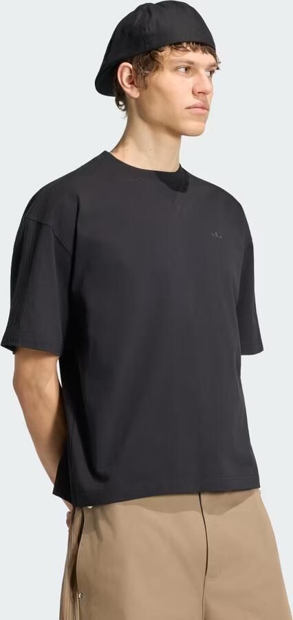 Adidas PREMIUM ESSENTIALS T-SHIRT