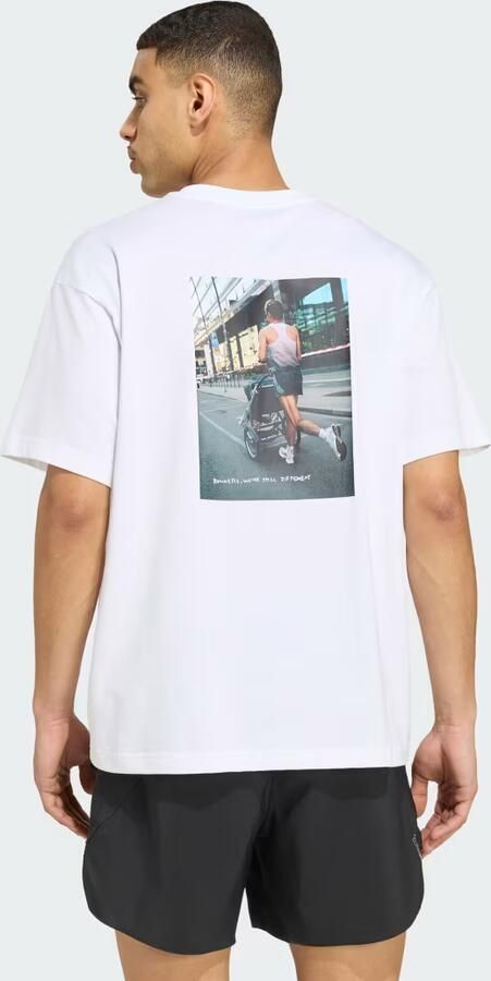 Adidas RUNNERS WE ARE DIFFERENT GRAPHIC T-SHIRT - Foto 4