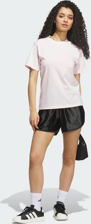 Adidas SATIN-FILLED LOGO GRAPHIC T-SHIRT - Foto 6