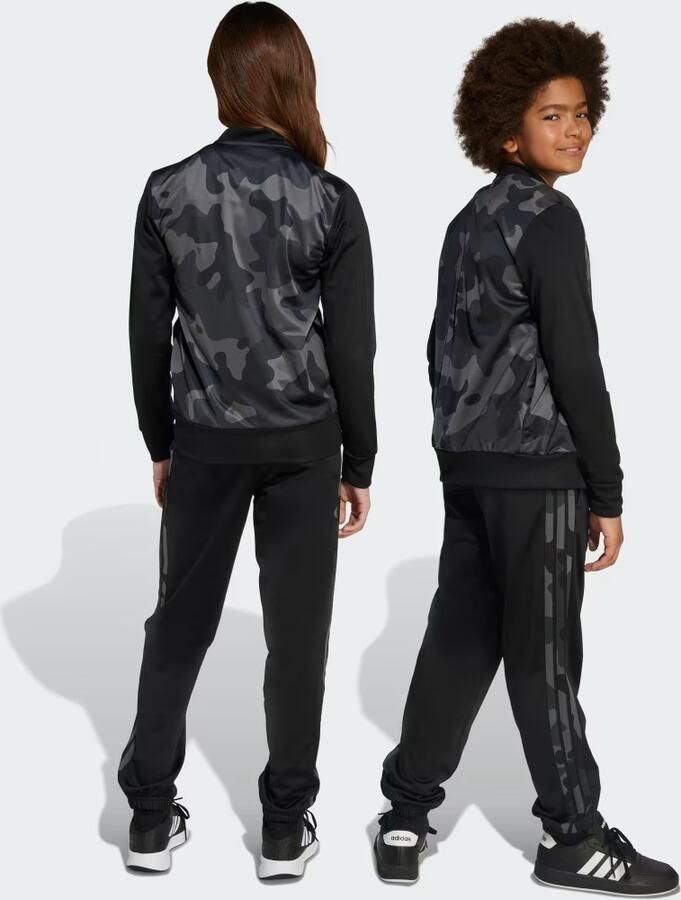 Adidas Seasonal Essential Camouflage Tricot 3-Stripes All Over Printed Trainingspak - Foto 2