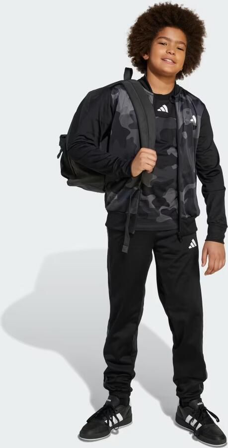 Adidas Seasonal Essential Camouflage Tricot 3-Stripes All Over Printed Trainingspak - Foto 3