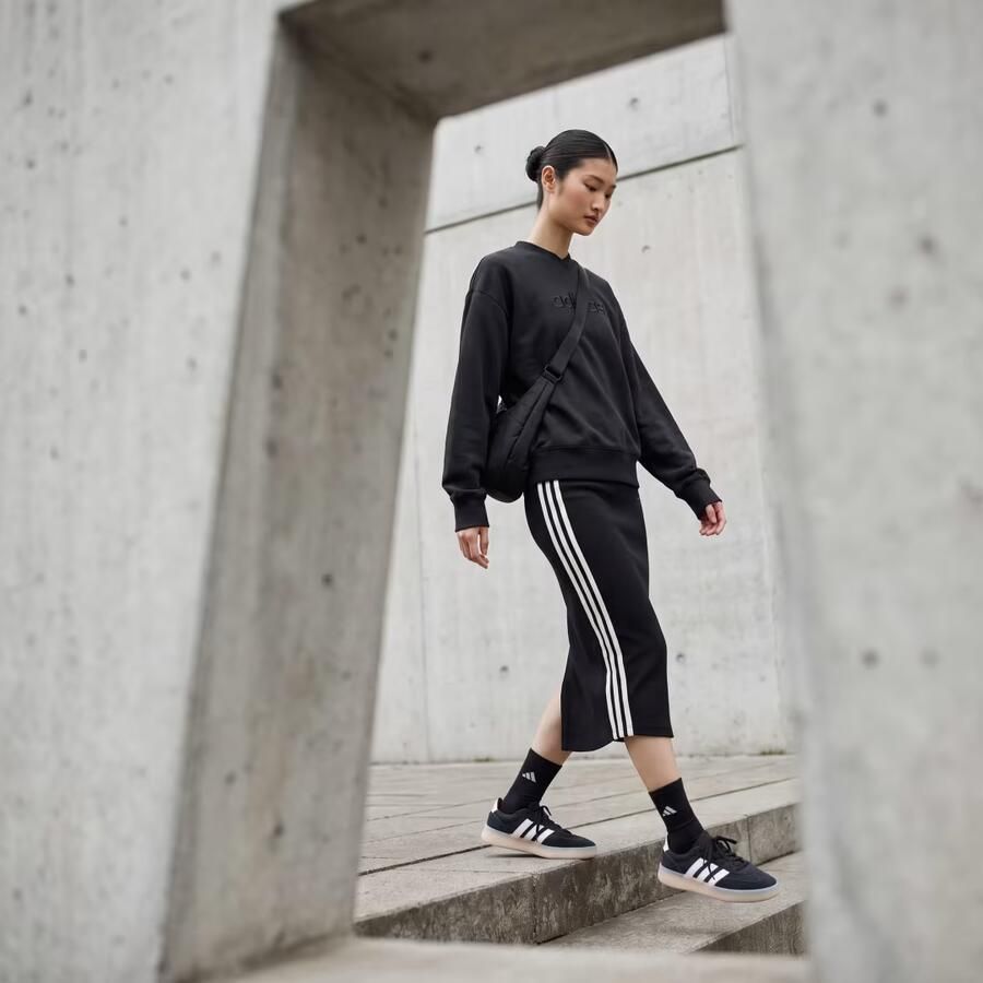 Adidas Seasonal Essentials Satin V-Neck Sweatshirt - Foto 2