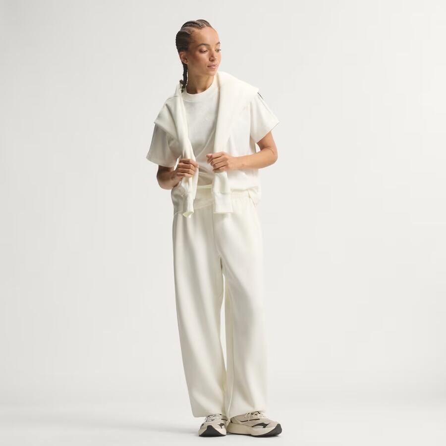 Adidas SOFT LUX LOOSE-FIT T-SHIRT - Foto 2