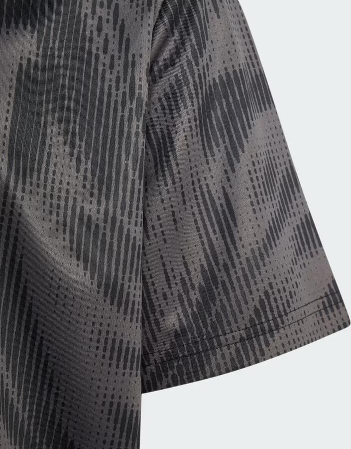 Adidas SPORT ICONS ALL-OVER GRAPHIC T-SHIRT - Foto 2