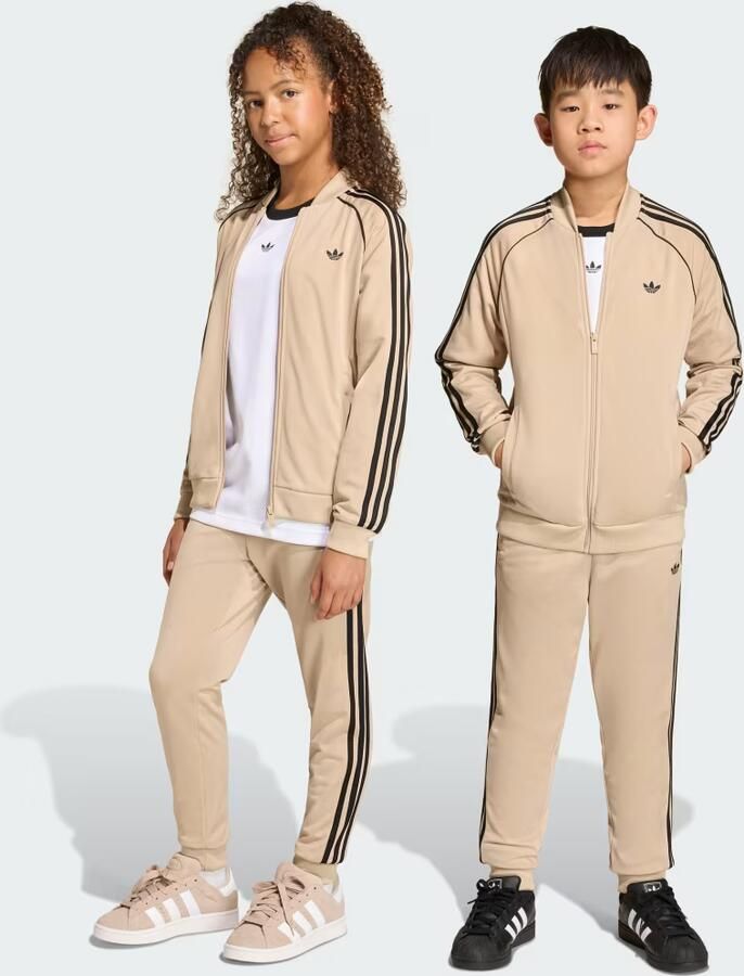 Adidas Originals regular fit sweatpants met 'Trefoil'