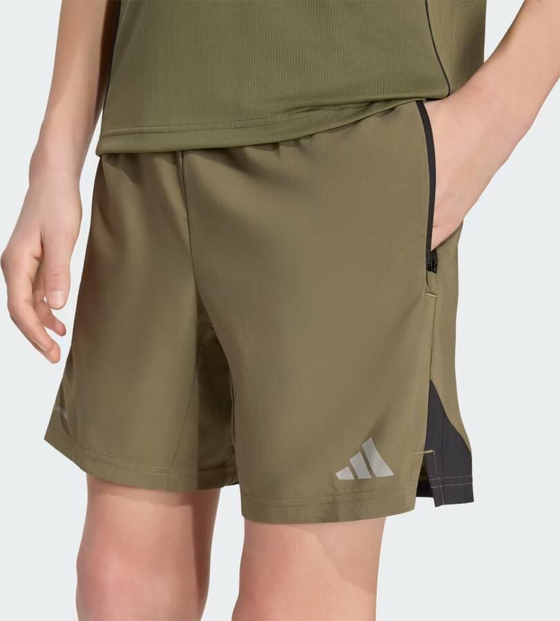 Adidas TECH APPAREL SHORT - Foto 2