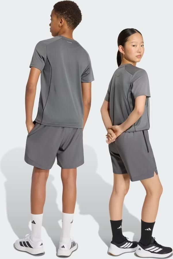 Adidas TECH APPAREL SHORT - Foto 4