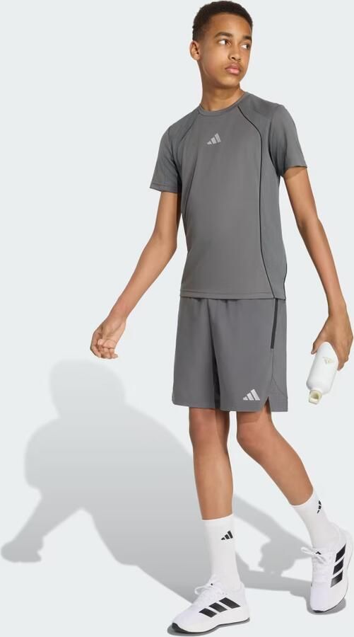 Adidas TECH APPAREL SHORT - Foto 6